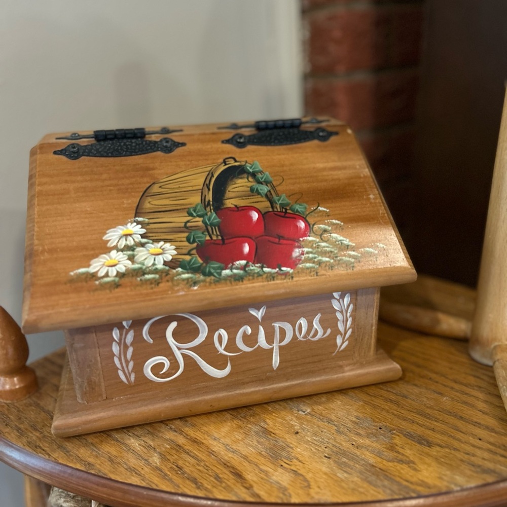 Wooden Recipe Box with Apple Design